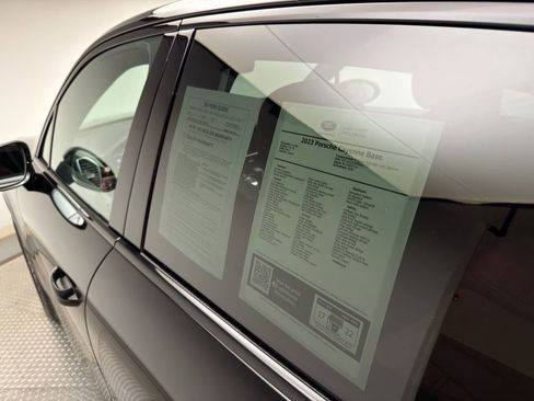 Used 2023 Porsche Cayenne image 22