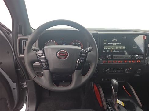 New 2026 Nissan Frontier PRO-4X w/ Pro-4x Convenience Package image 12