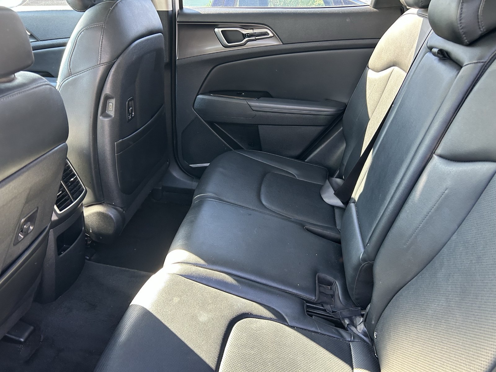 Used 2023 Kia Sportage EX FWD image 13