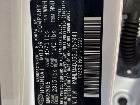 New 2025 Hyundai Elantra SEL FWD image 10