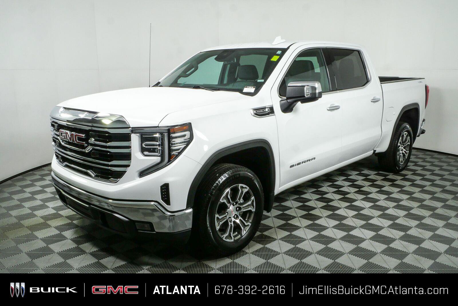 Used 2026 GMC Sierra 1500 SLT AWD/4WD image 24