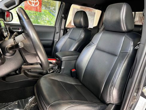Used 2020 Toyota Tacoma TRD Off-Road image 20