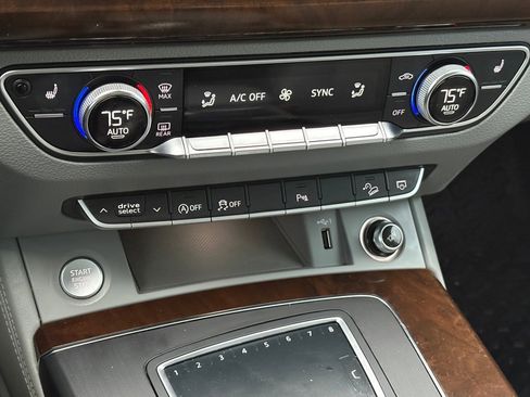 Used 2019 Audi Q5 2.0T Premium Plus w/ Premium Plus Package image 22