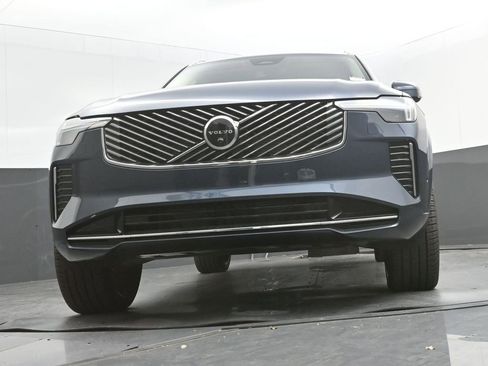 New 2026 Volvo XC90 B6 Ultra w/ Protection Package image 37