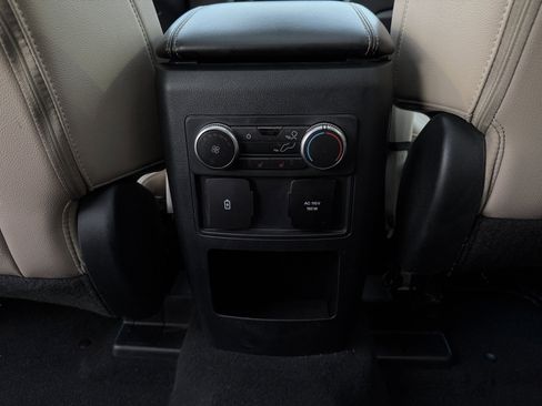 Used 2021 Ford Explorer Limited w/ Equipment Group 301A image 33