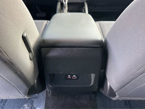 Used 2023 Nissan Frontier SV w/ Midnight Edition Package image 17