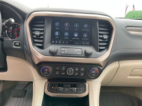 Used 2023 GMC Acadia Denali w/ Denali Ultimate Package image 17