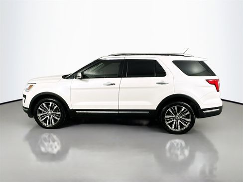 Used 2019 Ford Explorer Platinum image 4