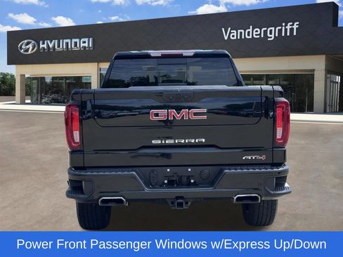 Used 2022 GMC Sierra 1500 AT4 w/ AT4 Premium Package AWD/4WD image 11