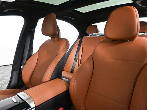 Certified 2025 Mercedes-Benz C 300 Sedan image 5