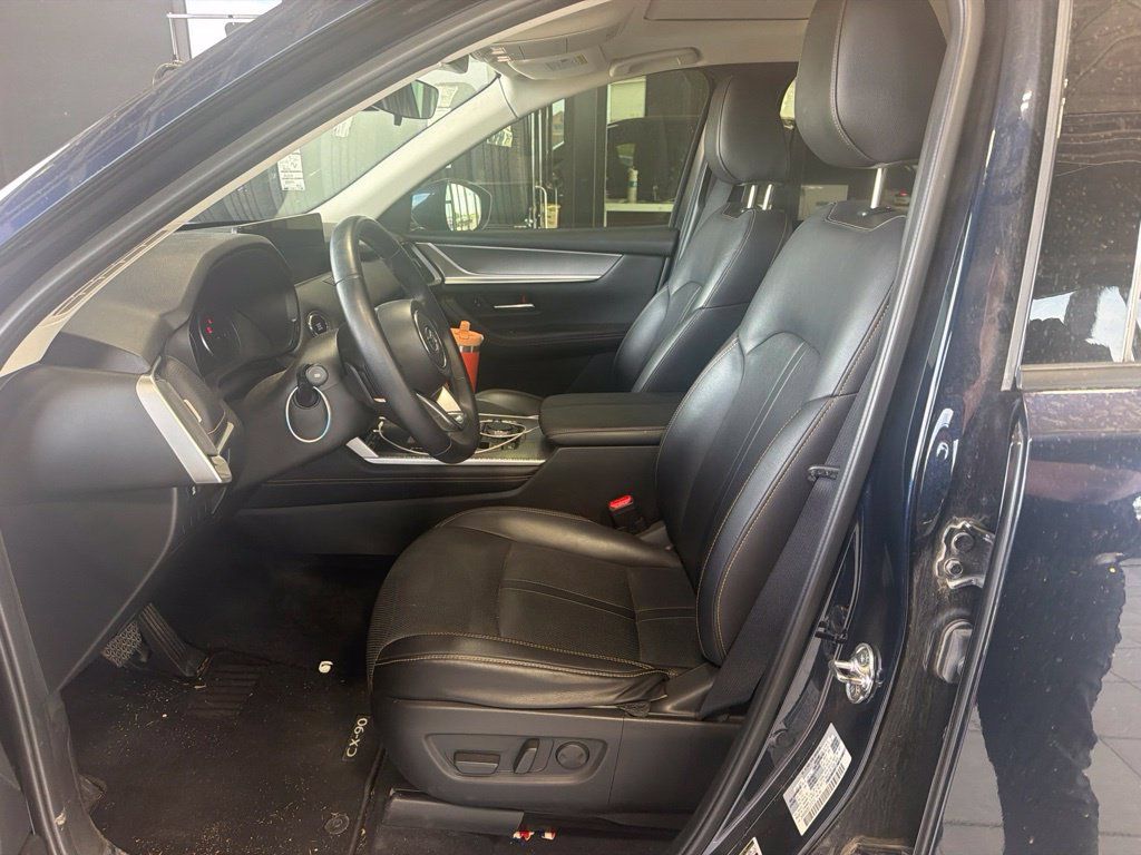 Used 2025 MAZDA CX-90 3.3 Turbo w/ Preferred Package AWD/4WD image 8