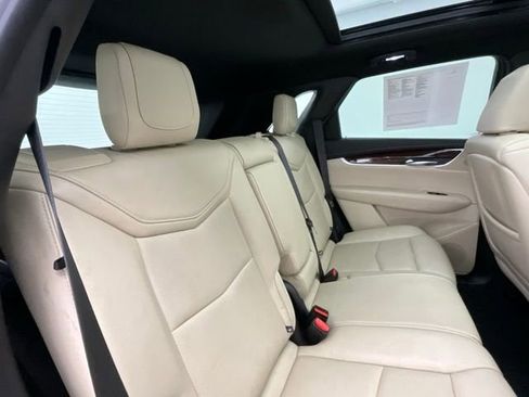 Used 2019 Cadillac XT5 Luxury AWD/4WD image 15