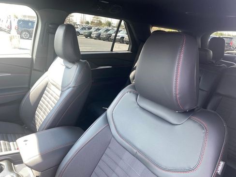 New 2026 Ford Explorer ST-Line w/ ST-Line Street Pack AWD/4WD image 20