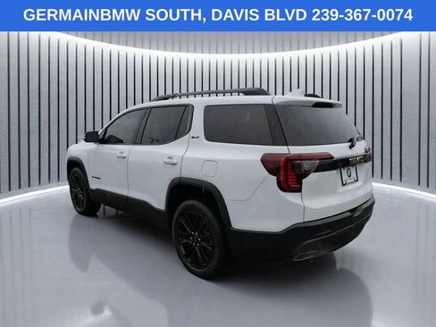 Used 2023 GMC Acadia SLT w/ Elevation Edition FWD image 7