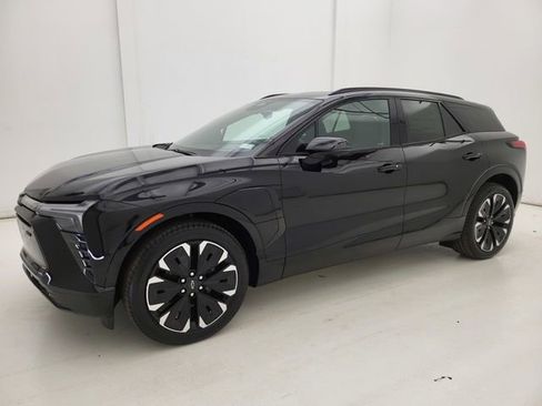 New 2025 Chevrolet Blazer EV RS image 24