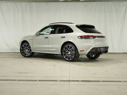 New 2026 Porsche Macan image 3