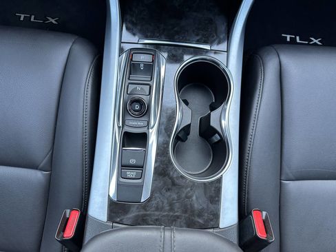 Used 2018 Acura TLX V6 image 19