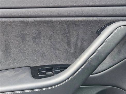 Used 2018 Tesla Model 3 Long Range image 6