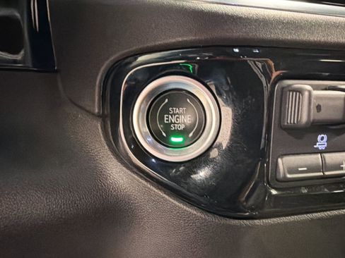 Used 2022 Chevrolet Silverado 1500 LTZ image 26