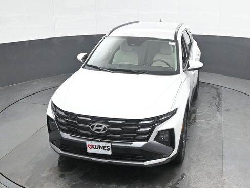 Used 2025 Hyundai Tucson SEL AWD/4WD image 37