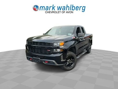 Used 2019 Chevrolet Silverado 1500 Custom Trail Boss w/ Custom Convenience Package AWD/4WD image 3
