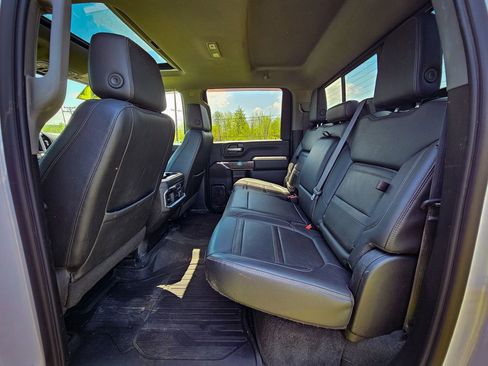 Used 2022 GMC Sierra 3500 Denali AWD/4WD image 33