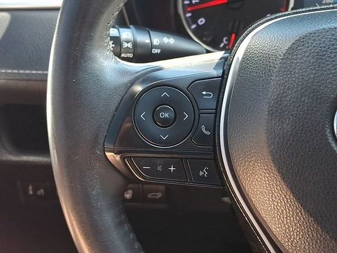 Certified 2021 Toyota RAV4 XLE Premium AWD/4WD image 21
