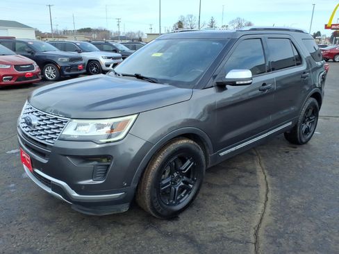 Used 2018 Ford Explorer Platinum image 8