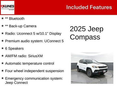 Used 2025 Jeep Compass Trailhawk AWD/4WD image 3