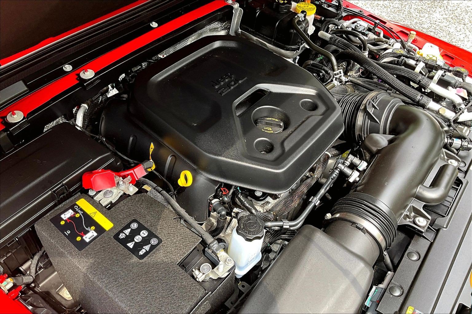 Used 2025 Jeep Wrangler Unlimited Sahara AWD/4WD image 36