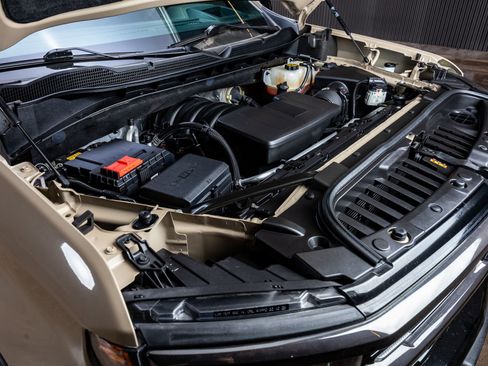 Used 2022 Chevrolet Silverado 1500 ZR2 w/ Technology Package image 41