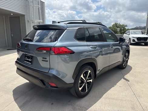 Used 2023 Toyota Corolla Cross AWD Hybrid w/ Convenience Package image 6