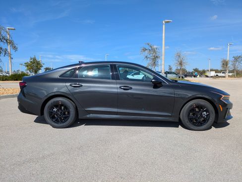 New 2026 Kia K5 LXS image 4