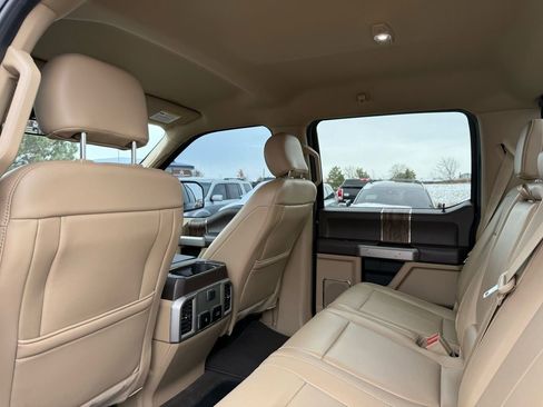 Used 2019 Ford F150 Lariat image 19