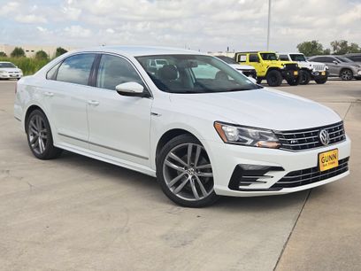 Used 2017 Volkswagen Passat 1.8T R-Line