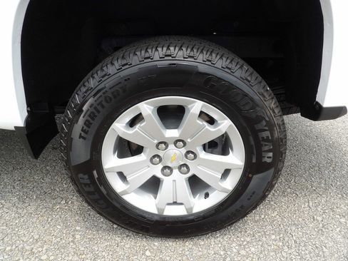 Used 2022 Chevrolet Colorado LT w/ Fleet Safety Package RWD image 43