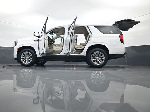 Used 2023 GMC Yukon Denali AWD/4WD image 35