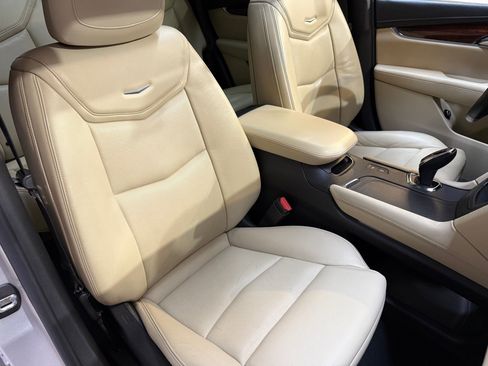 Used 2018 Cadillac XT5 Premium Luxury image 52