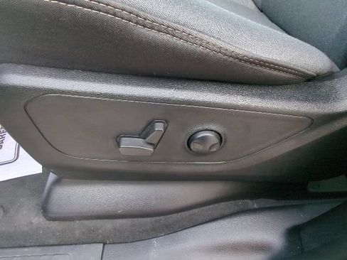 Certified 2022 RAM 1500 Big Horn AWD/4WD image 11