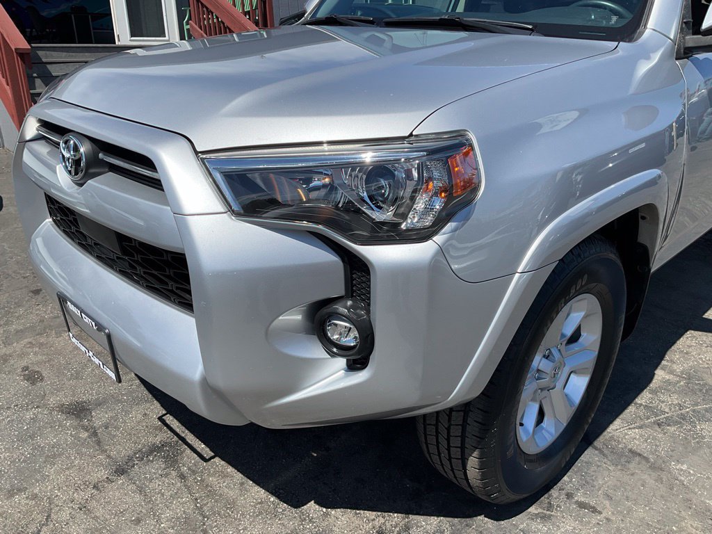 Used 2021 Toyota 4Runner SR5 RWD image 99