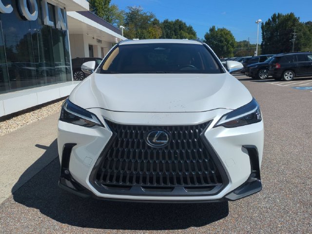 Used 2024 Lexus NX 250 FWD w/ Towing Package (2000 Lbs) image 11