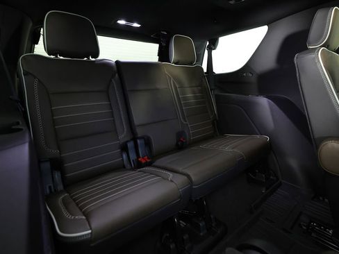 Used 2026 GMC Yukon Denali Ultimate w/ LPO, Floor Liner Package AWD/4WD image 12
