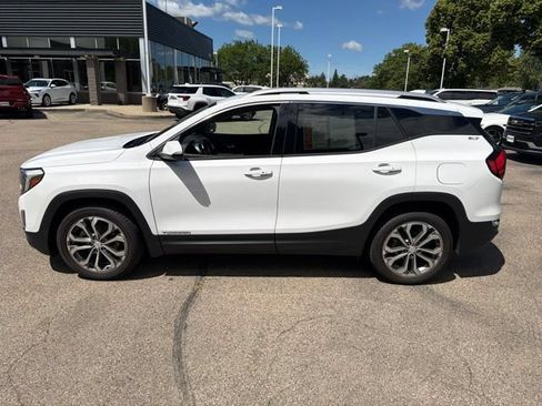 Used 2019 GMC Terrain SLT w/ Preferred Package AWD/4WD image 2