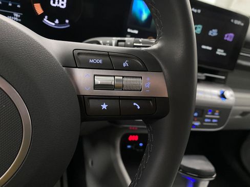 Certified 2024 Hyundai Kona SEL AWD/4WD image 16