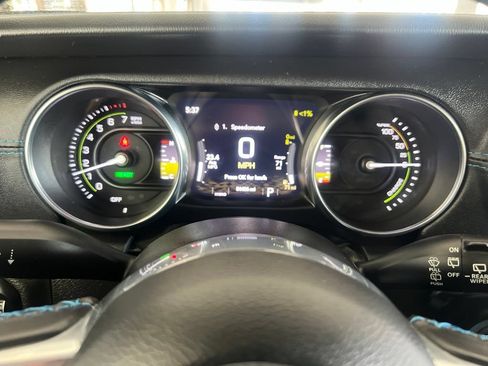 Used 2023 Jeep Wrangler Unlimited Rubicon 4xe w/ Cold Weather Group AWD/4WD image 48