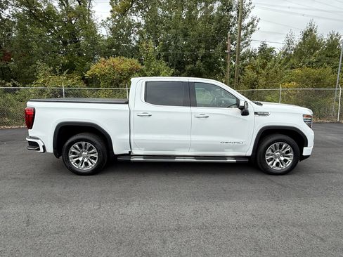 Used 2022 GMC Sierra 1500 Denali image 6
