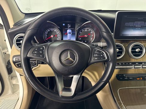 Used 2018 Mercedes-Benz GLC 300 w/ Multimedia Package image 14