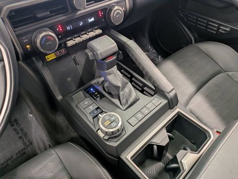 Used 2025 Toyota 4Runner TRD Off-Road Premium image 14