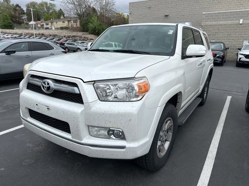 Used 2011 Toyota 4Runner SR5 w/ Premium Pkg w/Leather RWD image 1