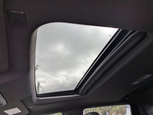 Used 2022 Chevrolet Silverado 1500 High Country image 20